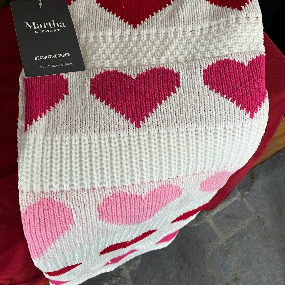 Martha Stewart decorative heart throw Ray for Valentine’s Day 50×70 new with tag
